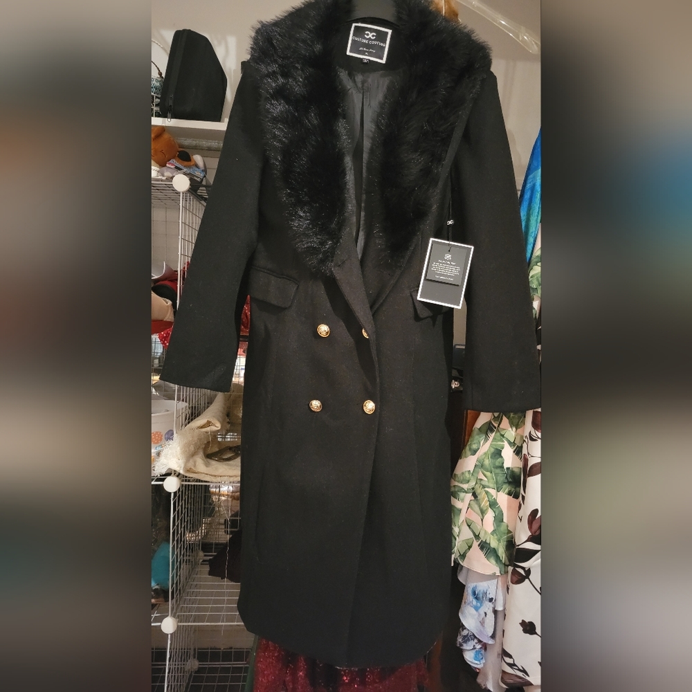 Black Fur Collar Gold Button Lined Culture Coouture Winter Coat
